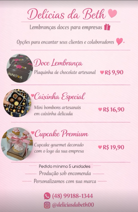 Travessa doce decorada com morangos e brigadeiros